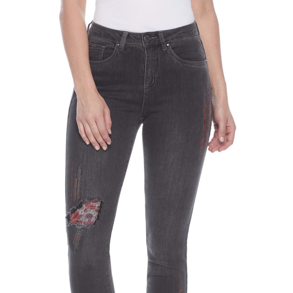 Mid-Rise Jean